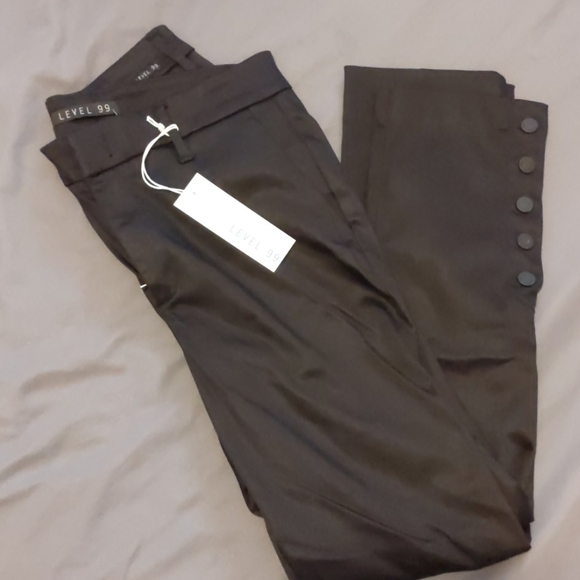 Level 99 Brandy Button Hem straight leg trouser - Picture 1 of 4